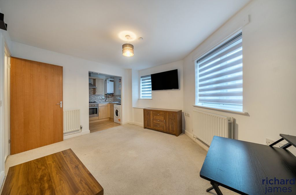 Property photo 3 of 16 E52A2Eeef65345dc83390595183cc3Cb