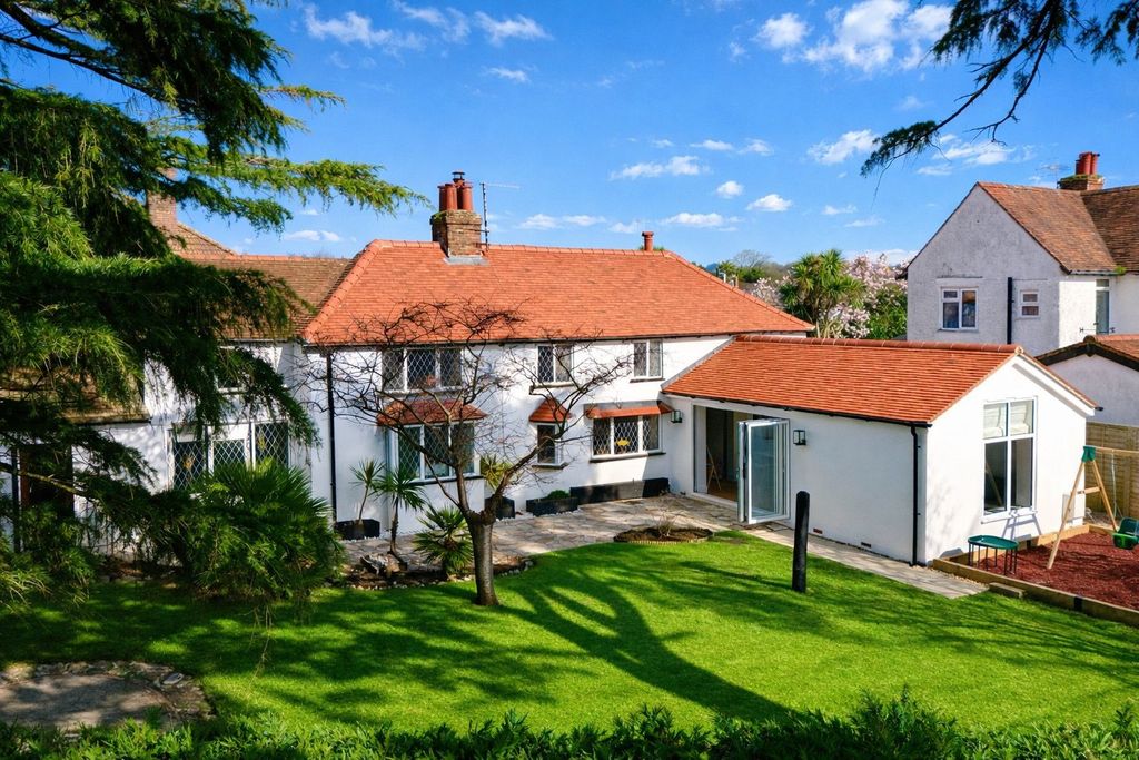 Property photo 1 of 42