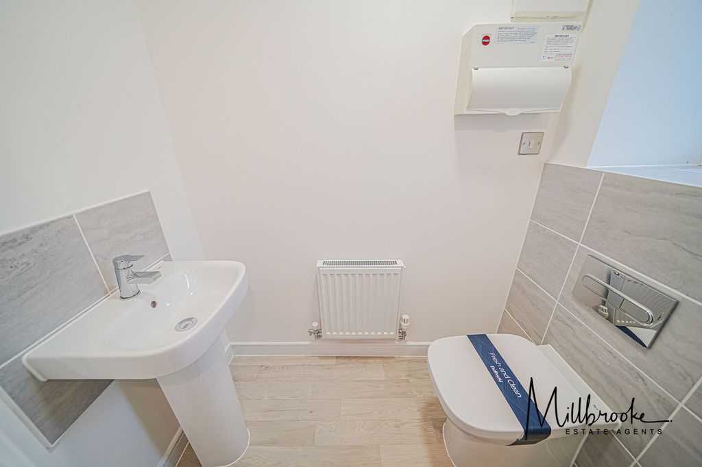 Property photo 3 of 25