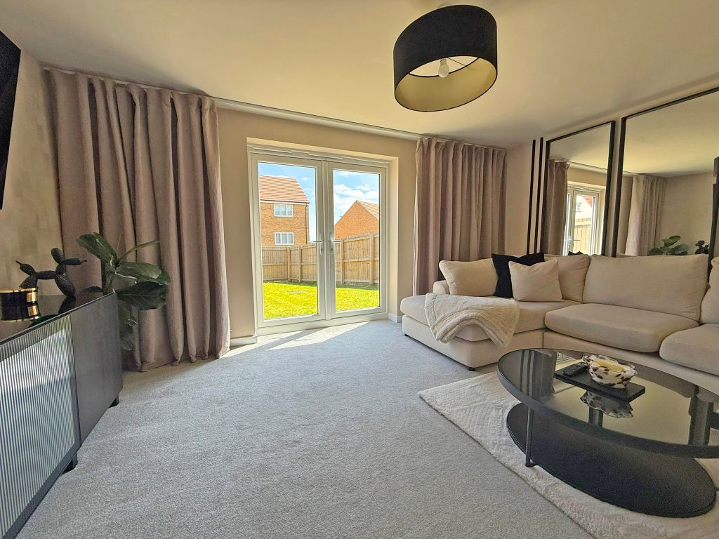 Property photo 3 of 14 Img_9899
