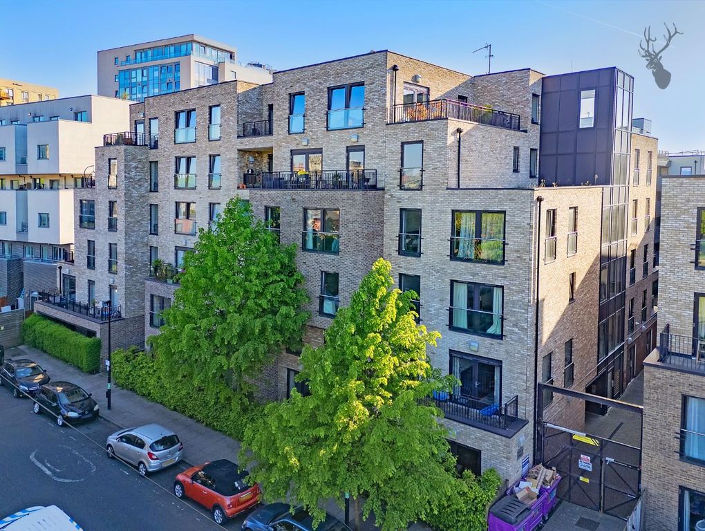 Property photo 1 of 17