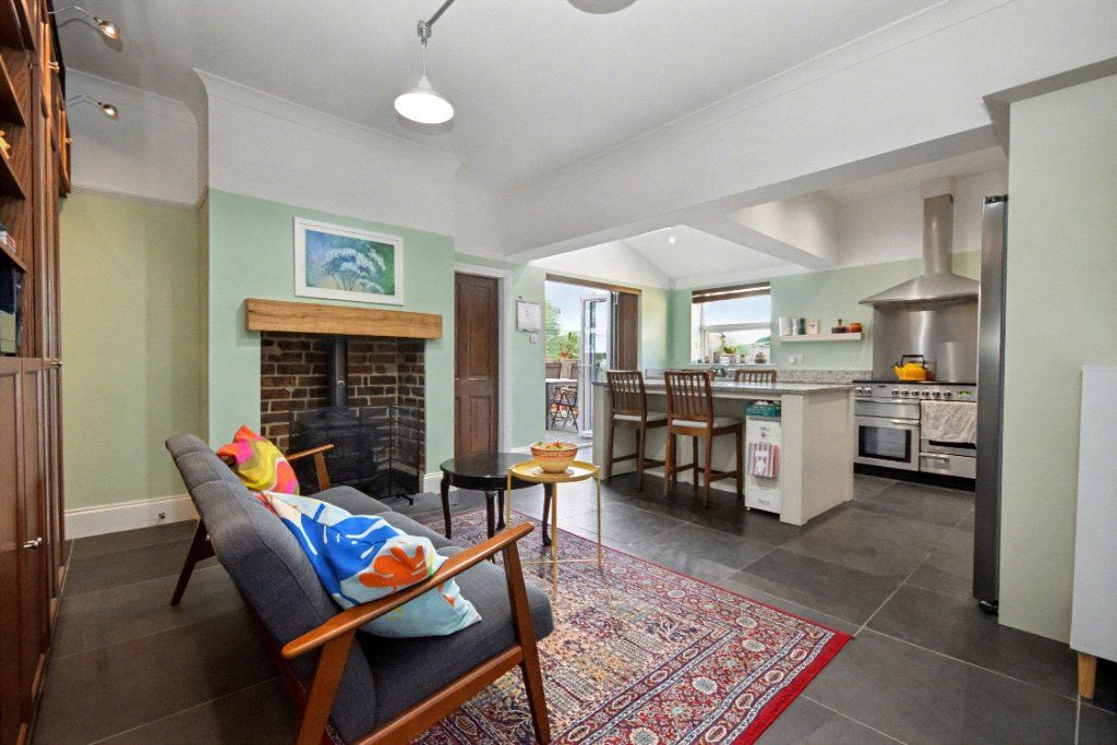 Property photo 1 of 21 Picture No. 01