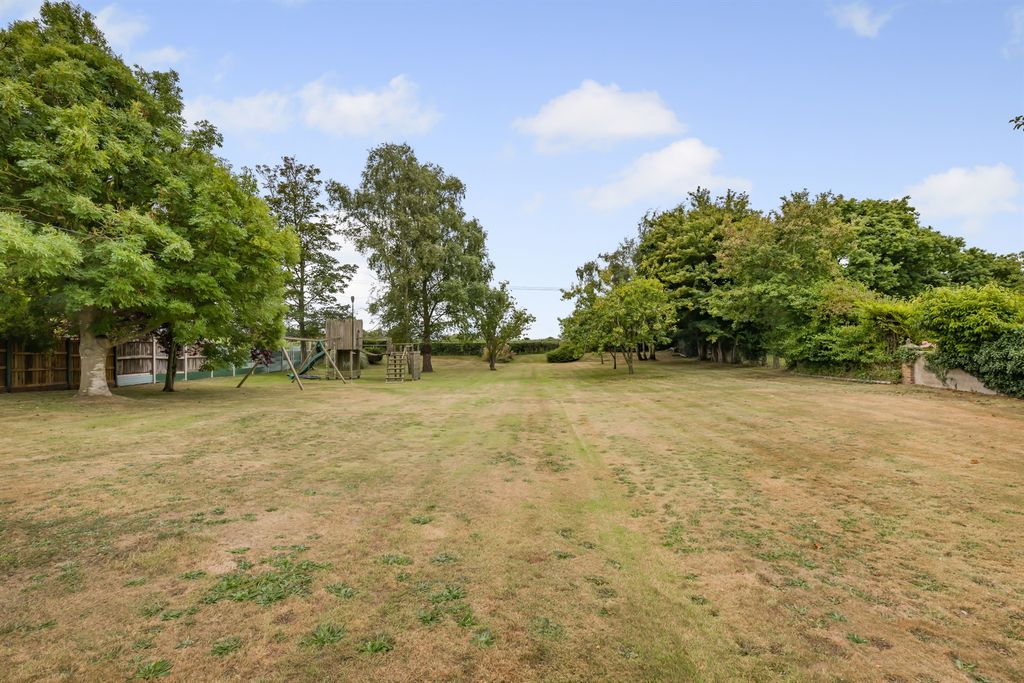 Property photo 3 of 20