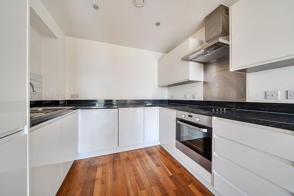 Property photo 3 of 10 Picture No. 77
