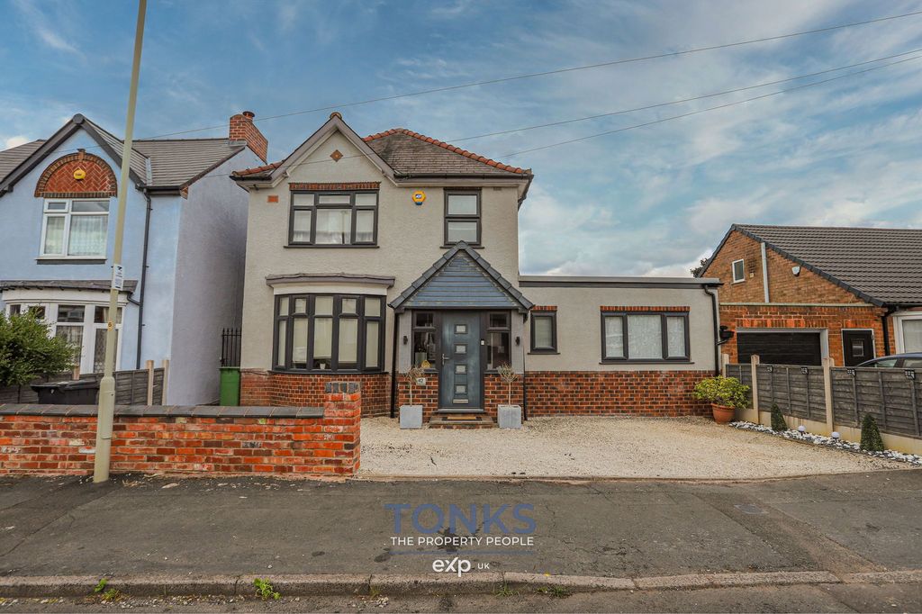Property photo 1 of 26
