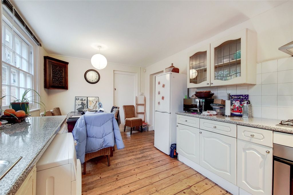 Property photo 3 of 11 Picture No. 01