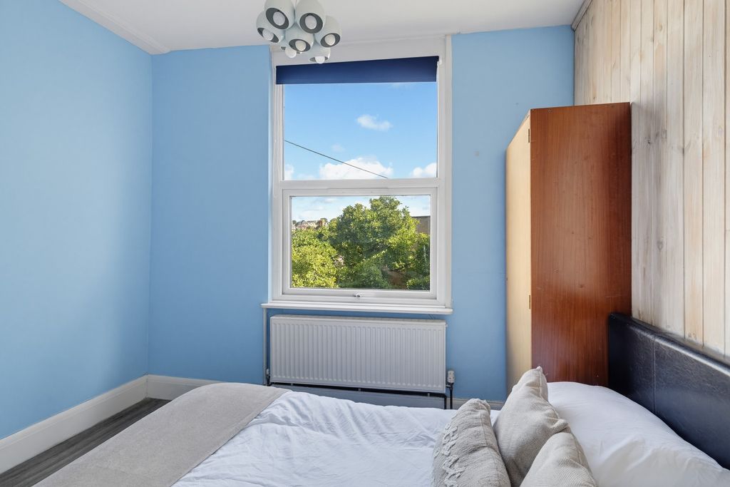 Property photo 3 of 8 0024
