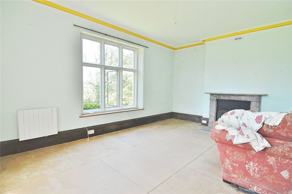 Property photo 3 of 11 Picture No. 25