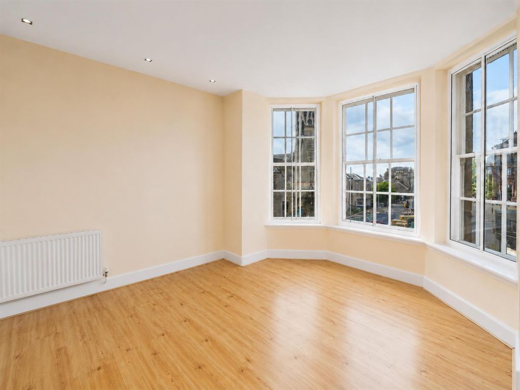 Property photo 3 of 16 2L 207 Perth Road Dundee-1.Jpg