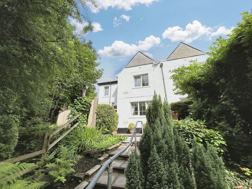 Property photo 1 of 26
