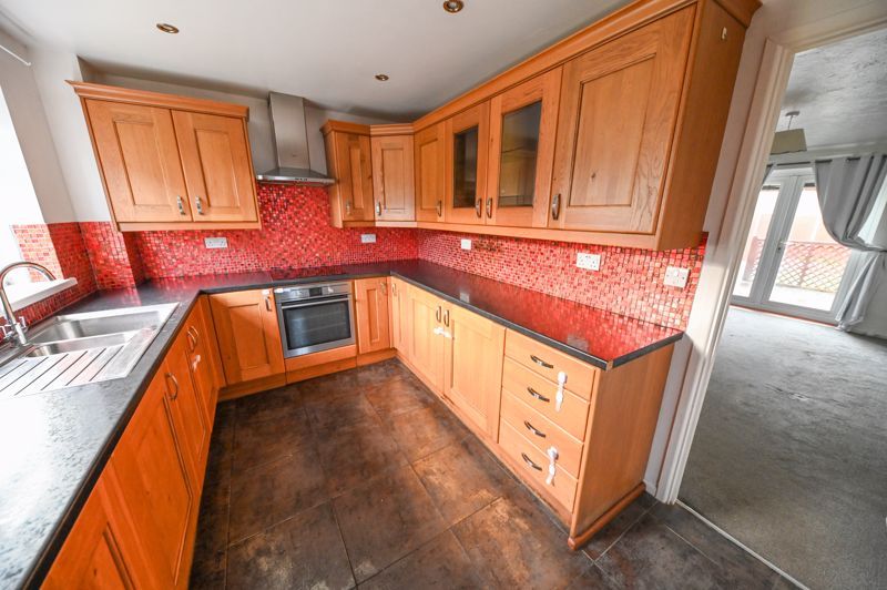 Property photo 3 of 11 Photo 4