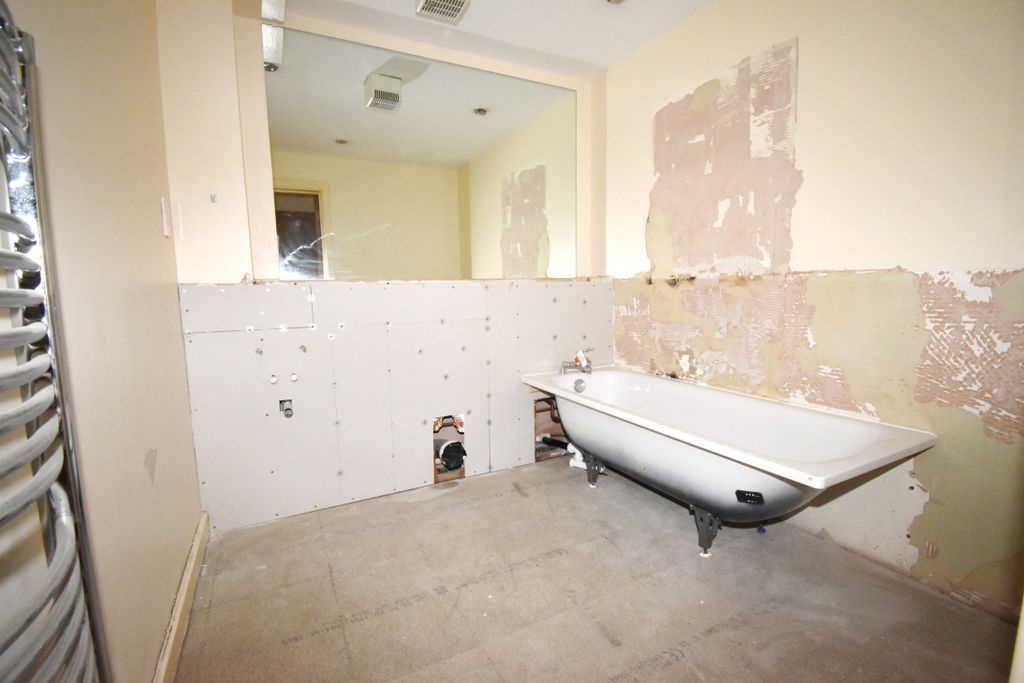 Property photo 3 of 6 Dsc_0216