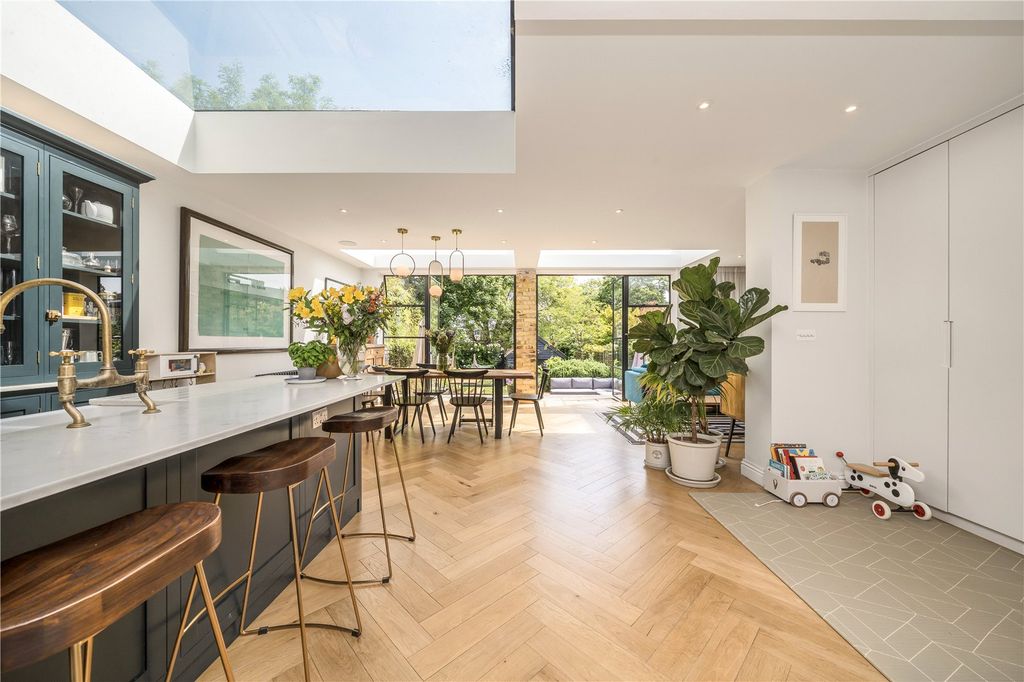 Property photo 3 of 12 Picture No. 08