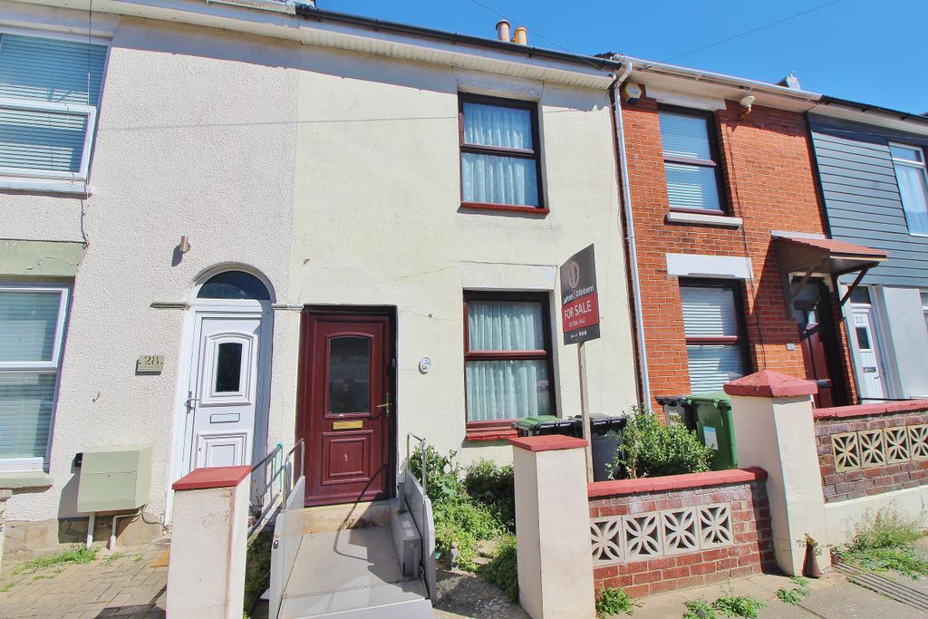 Property photo 1 of 11