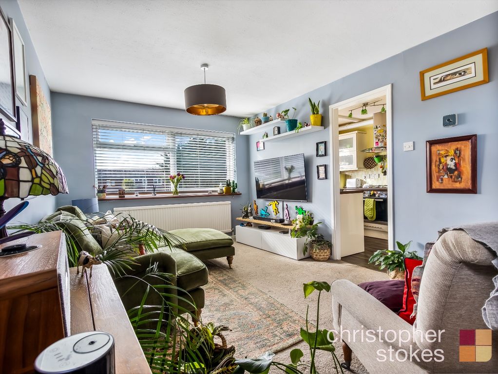 Property photo 2 of 18 4937953