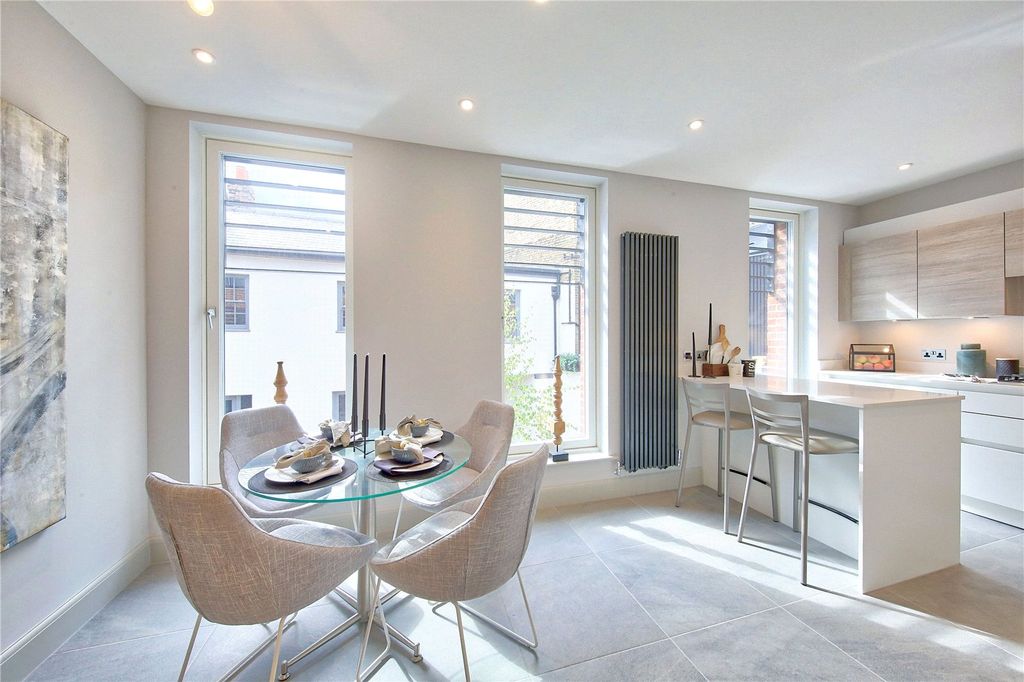 Property photo 3 of 14 Picture No. 04