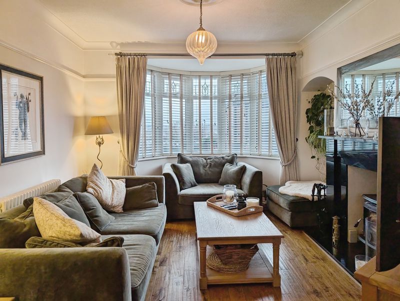 Property photo 3 of 25 Photo 23