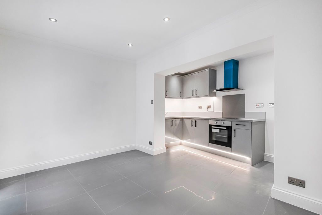 Property photo 1 of 24 Kitchen