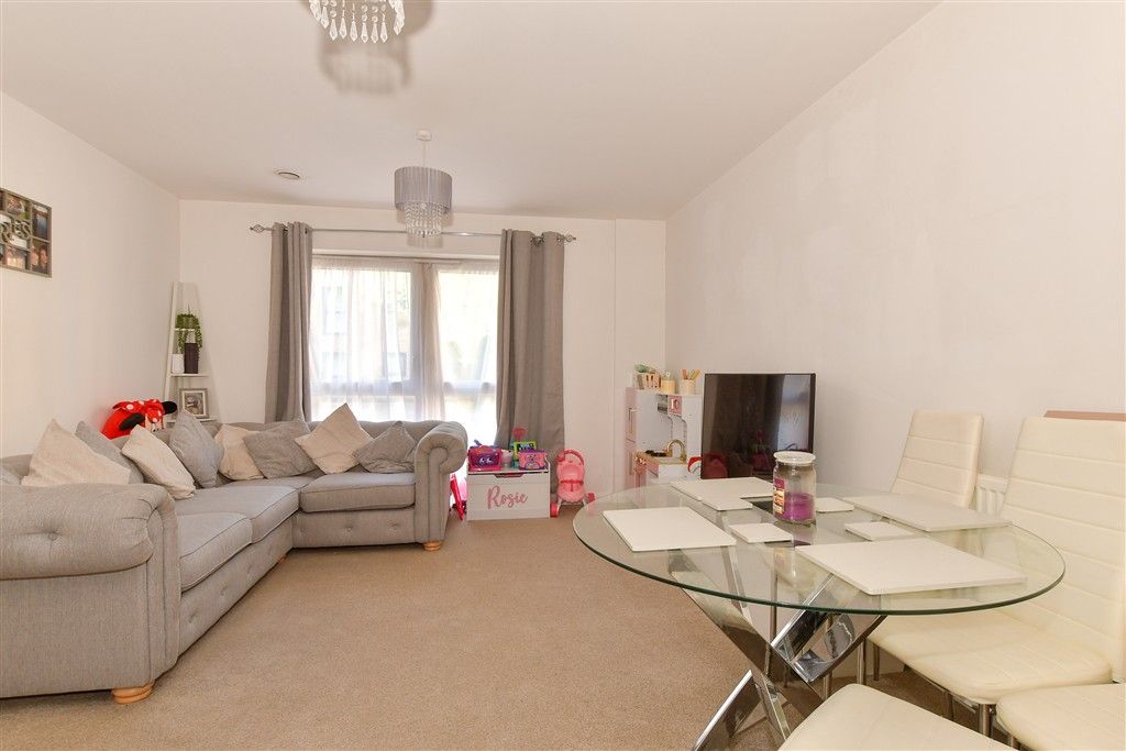 Property photo 3 of 8 Lounge/Kitchen/ Dining Area