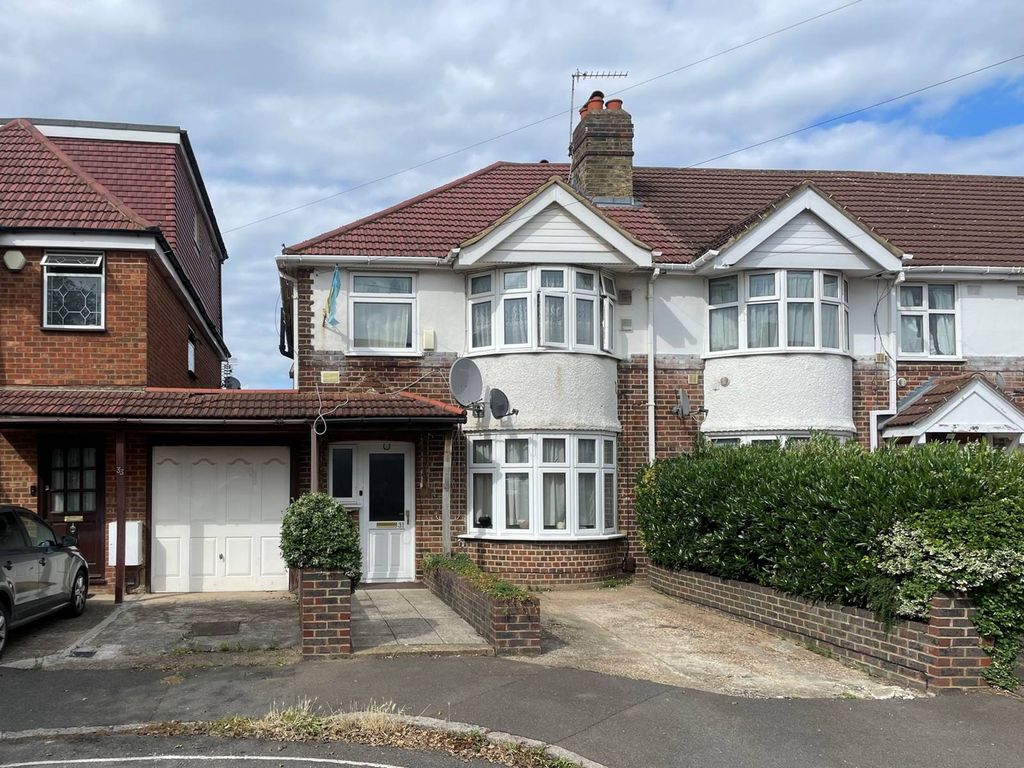Property photo 2 of 13