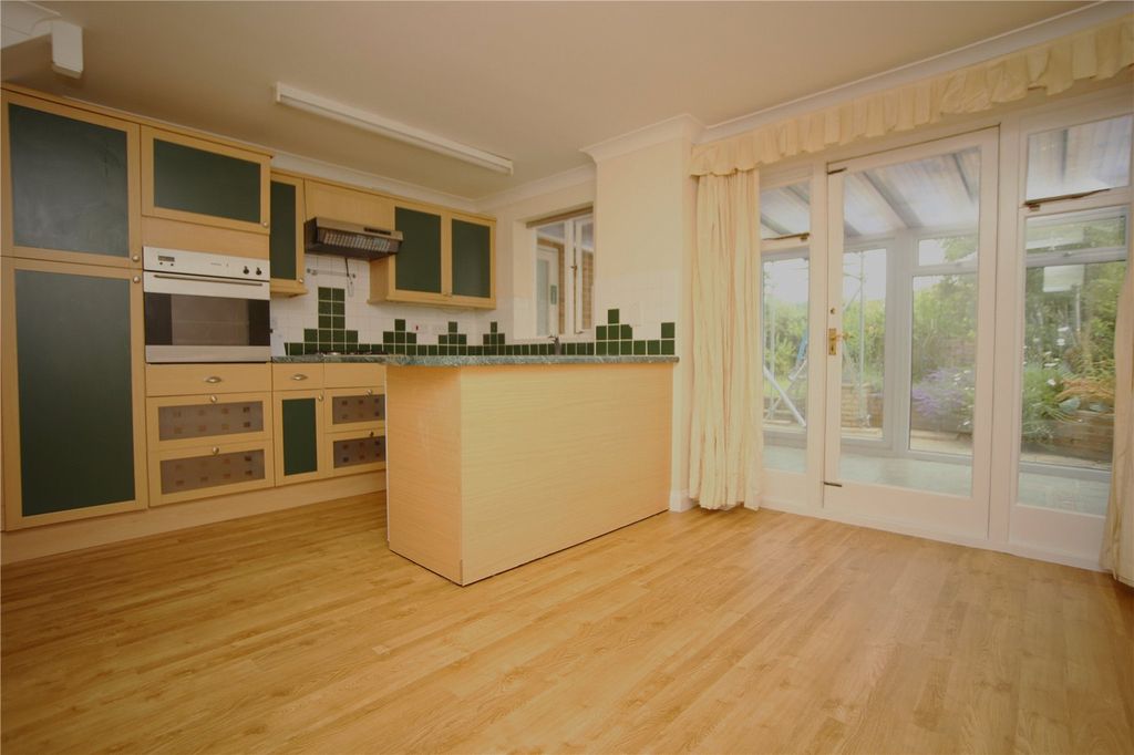 Property photo 3 of 12 Picture No. 25