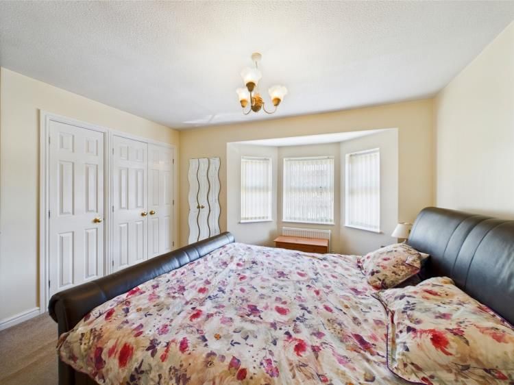Property photo 3 of 27