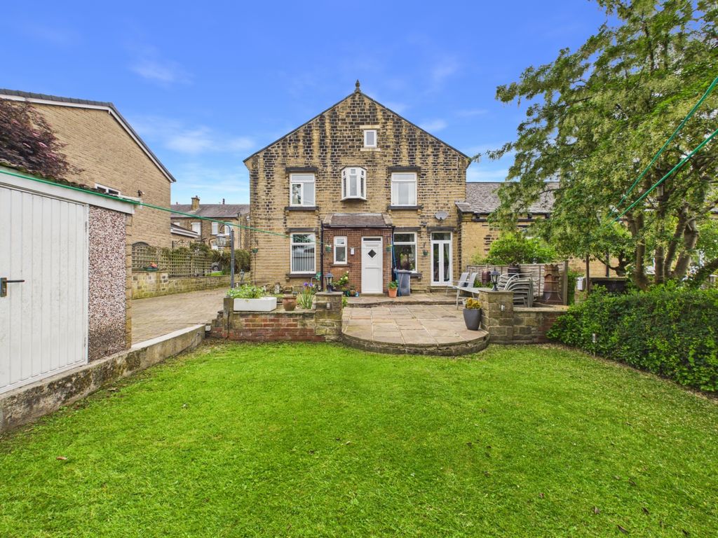 Property photo 1 of 19 Cam02637G0-Pr0037-Still024