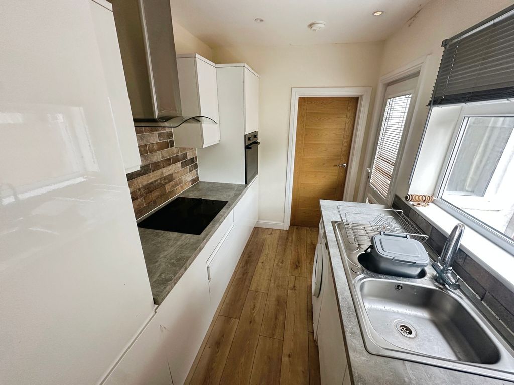 Property photo 3 of 14 Image