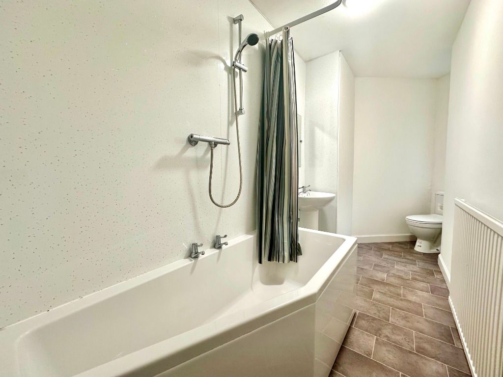 Property photo 3 of 17 Photo 3