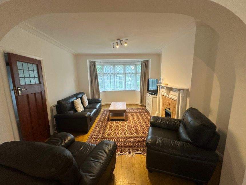 Property photo 2 of 18