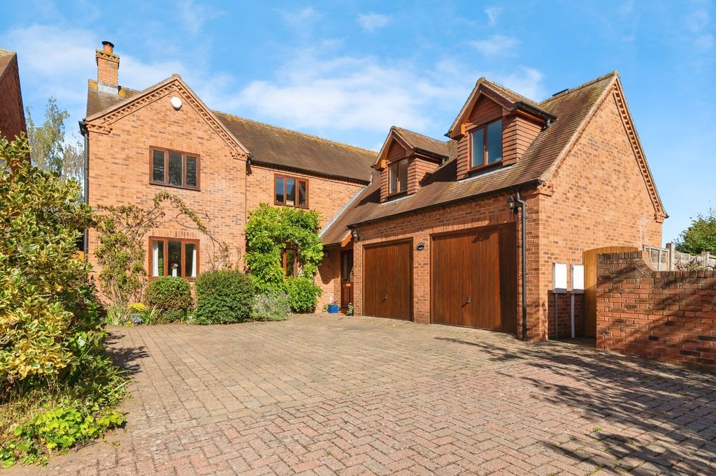 Property photo 1 of 26 Front View