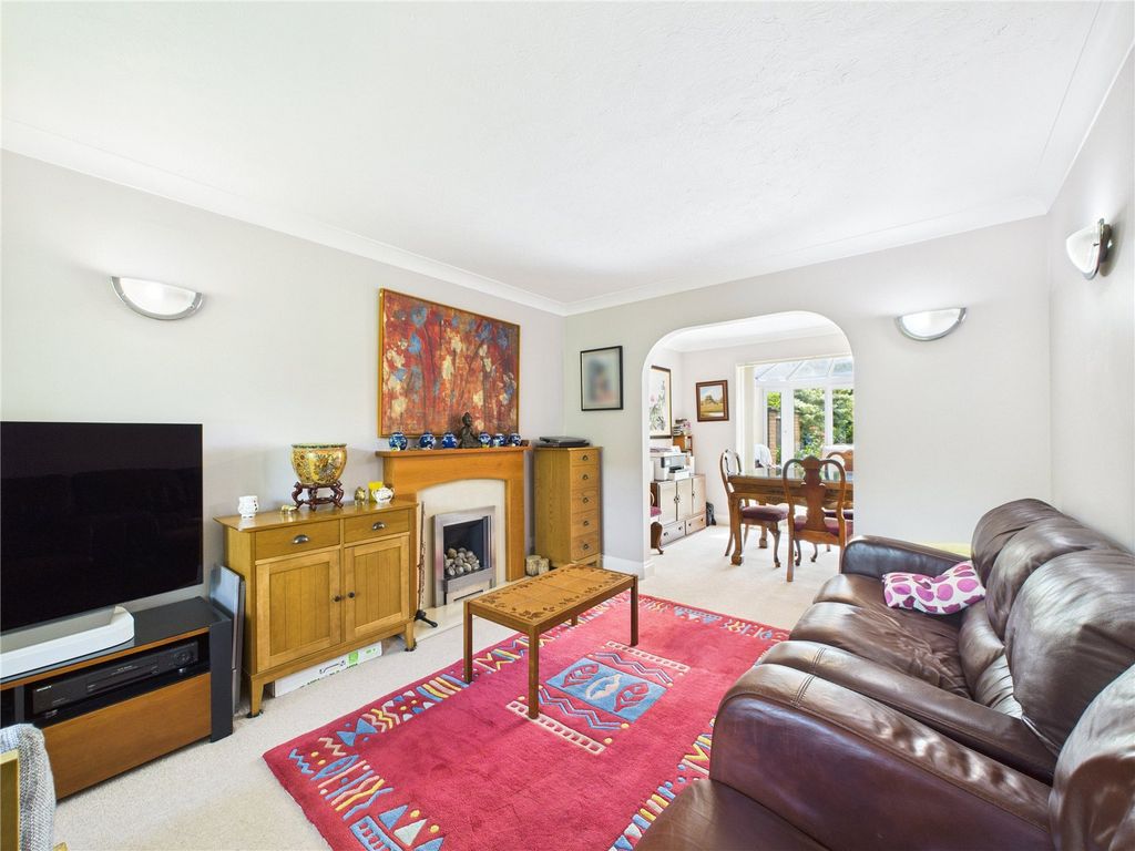 Property photo 2 of 18 Picture No. 17
