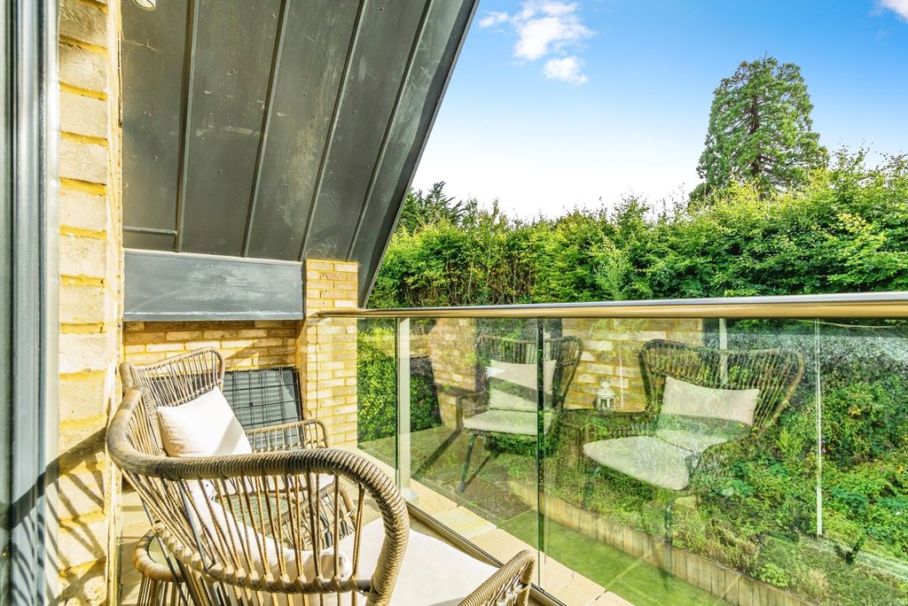 Property photo 3 of 17 Photo