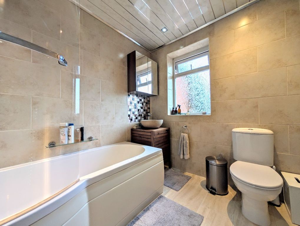 Property photo 3 of 25