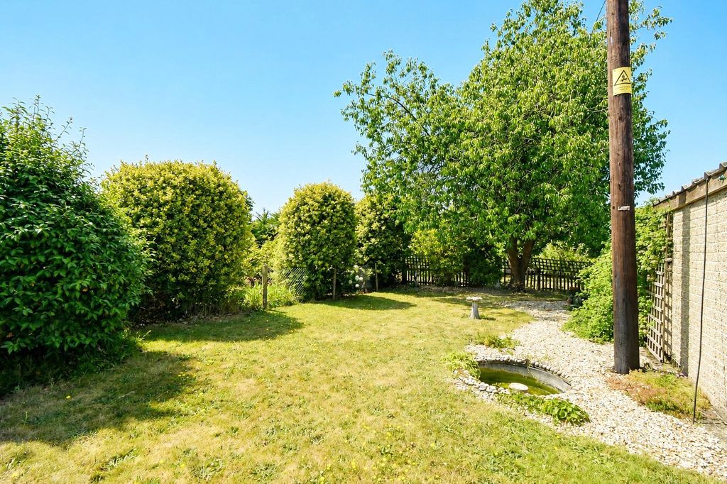 Property photo 2 of 15 Picture No. 18