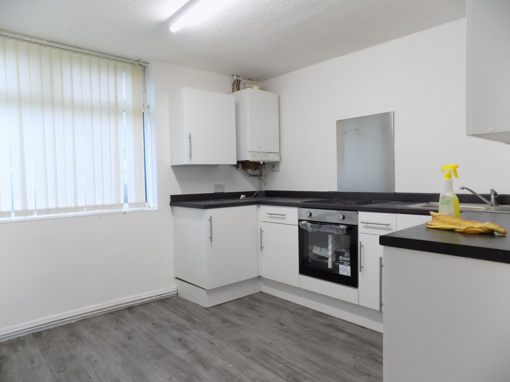 Property photo 2 of 15 Kitchen