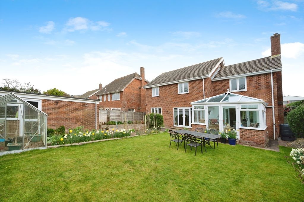 Property photo 1 of 17 Photo