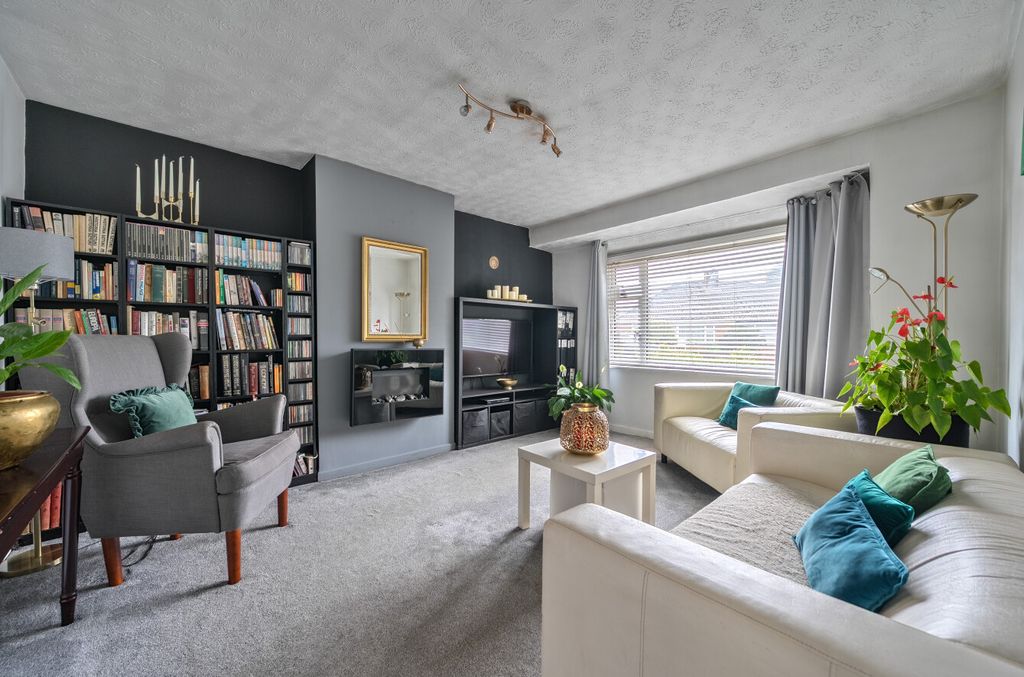 Property photo 2 of 14 1537800-26-1A158F...