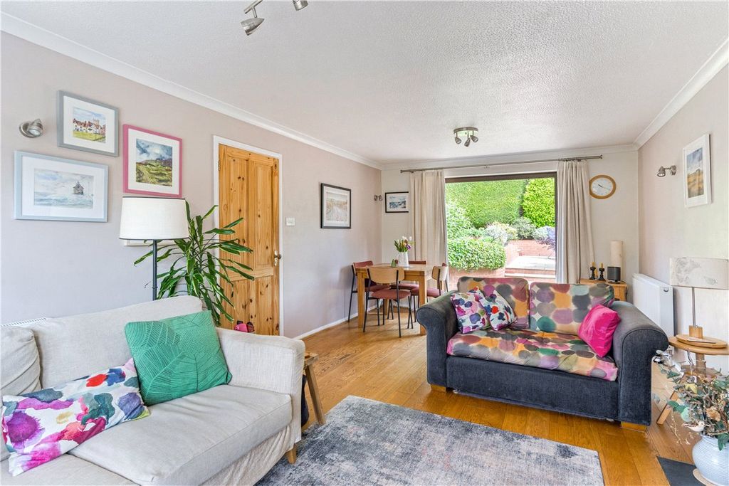 Property photo 2 of 20 Sitting Room