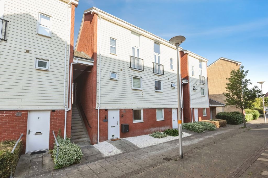 Property photo 1 of 18 Pbox-Img.Jpg