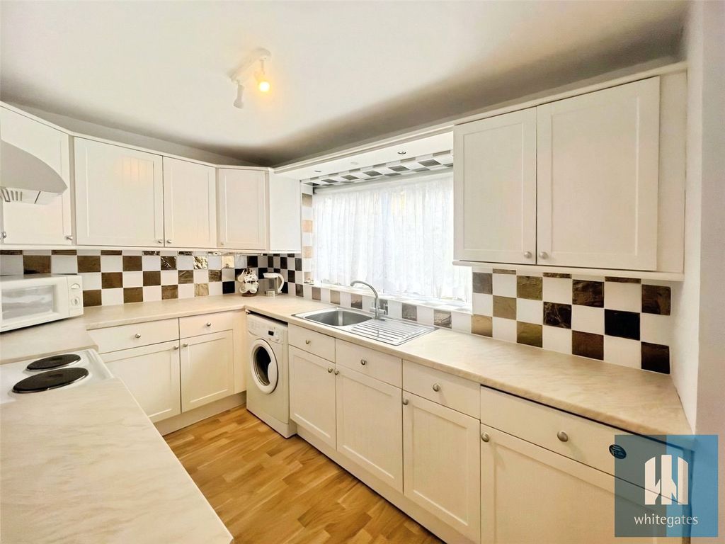 Property photo 2 of 11 Picture No. 04