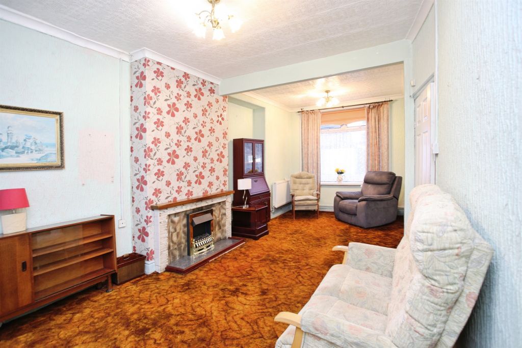 Property photo 3 of 17