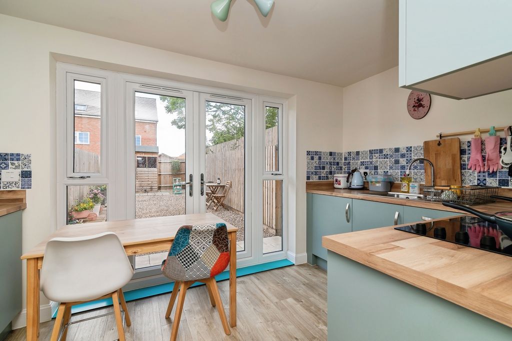 Property photo 3 of 17 Kitchen /Diner