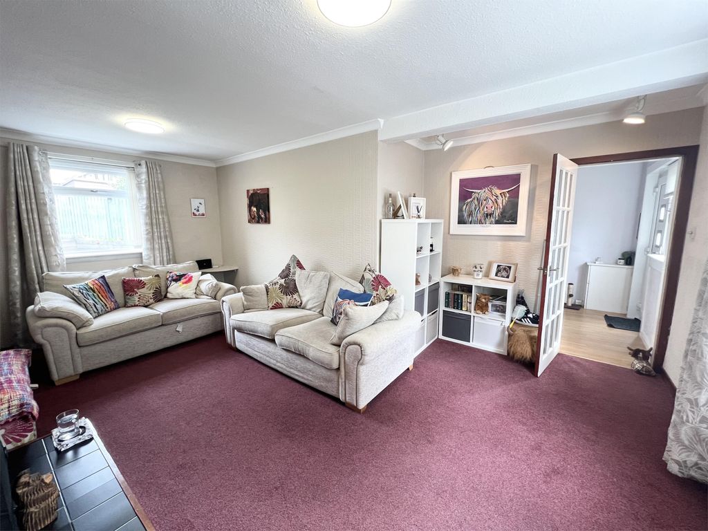 Property photo 3 of 23
