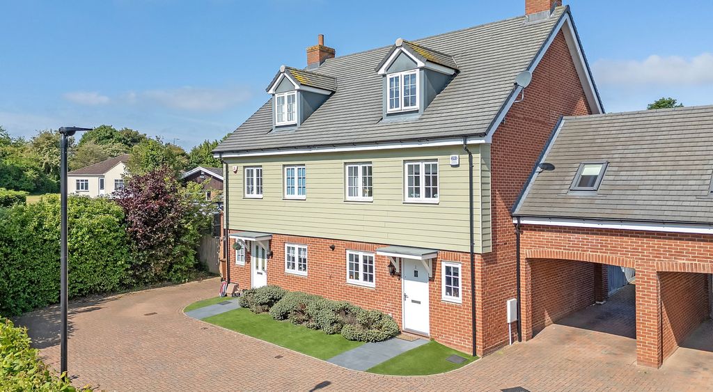 Property photo 1 of 33