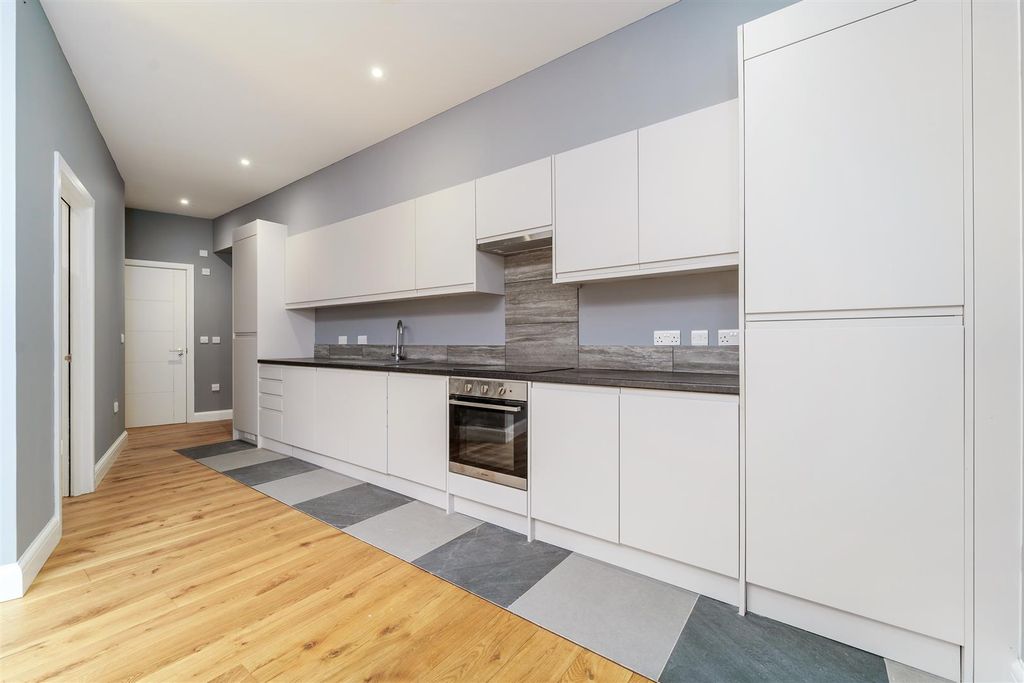 Property photo 2 of 8 Helliwell & Co.