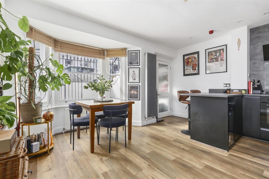 Property photo 3 of 12 Img_1419 Copy.Jpg