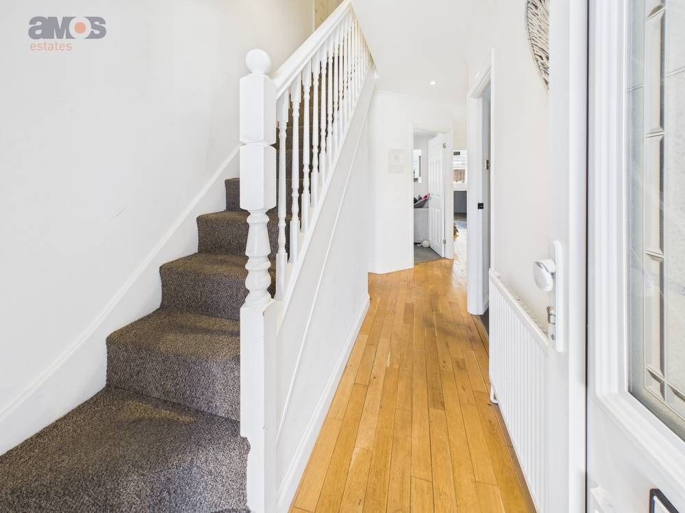 Property photo 3 of 17 4481064