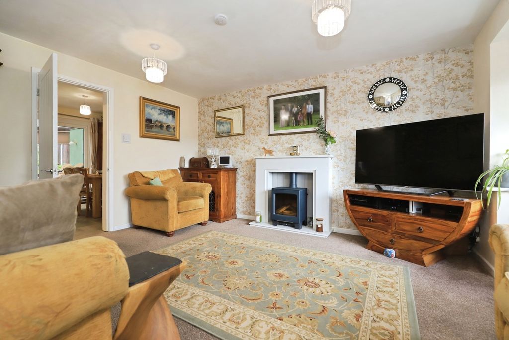 Property photo 2 of 20 Pbox-Img.Jpg