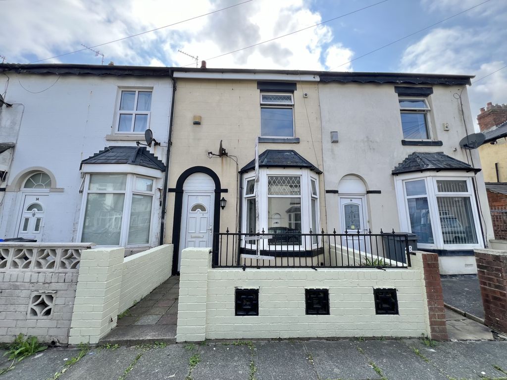 Property photo 1 of 12